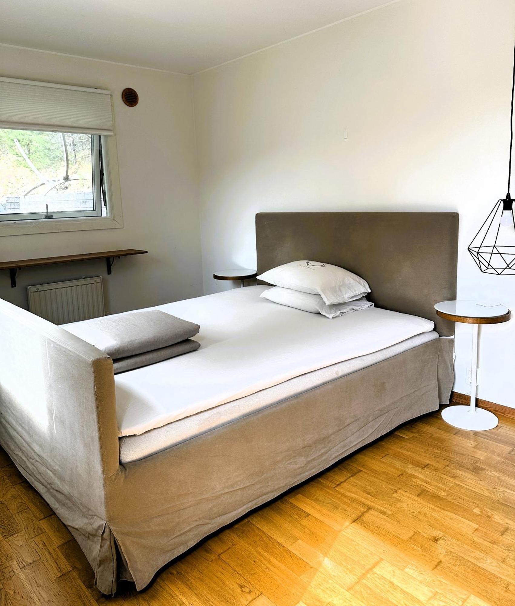 Ett mysigt gästrum&10 min Arlanda&Nära Slott Sigtuna Exteriör bild