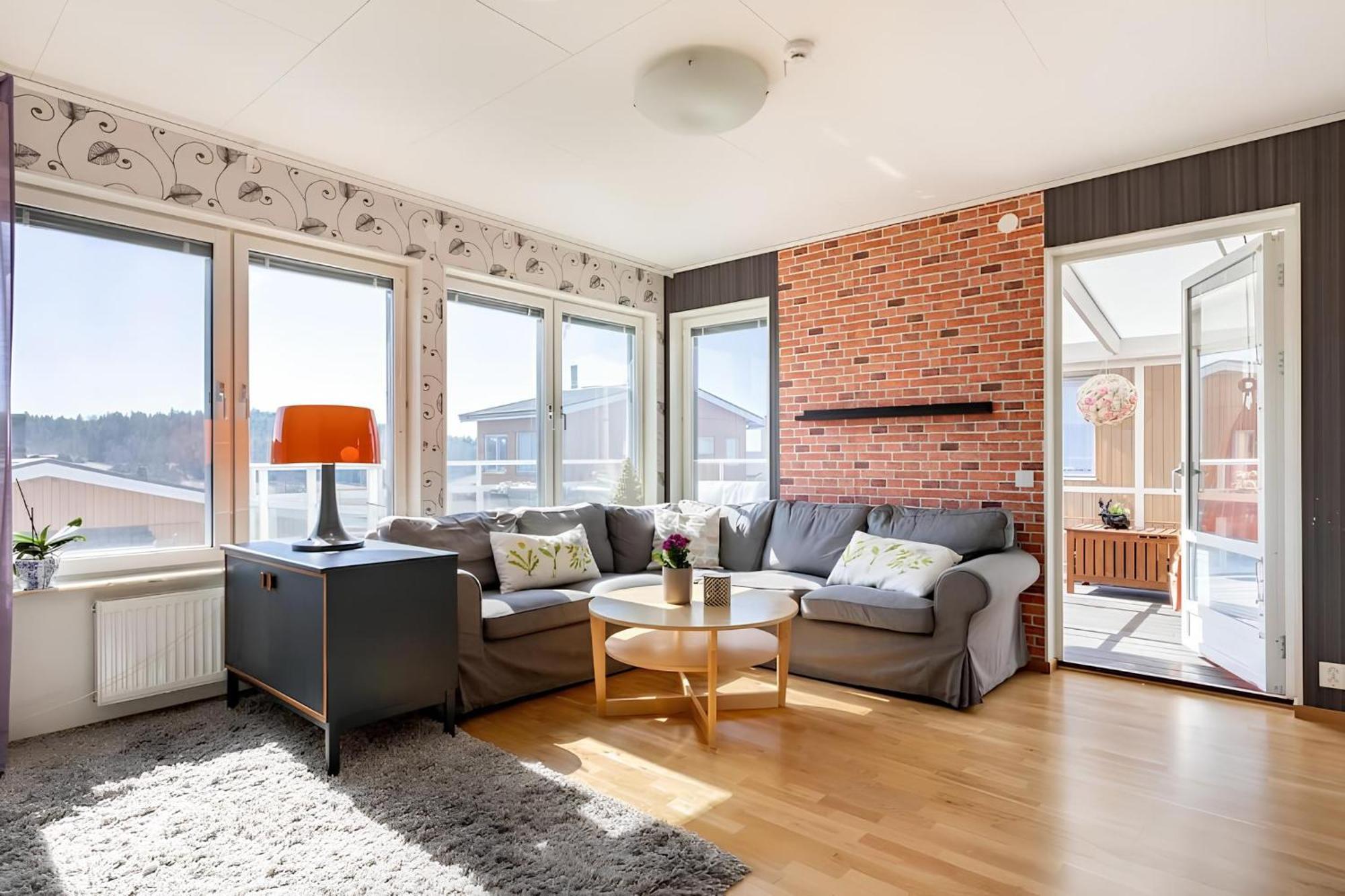 Ett mysigt gästrum&10 min Arlanda&Nära Slott Sigtuna Exteriör bild